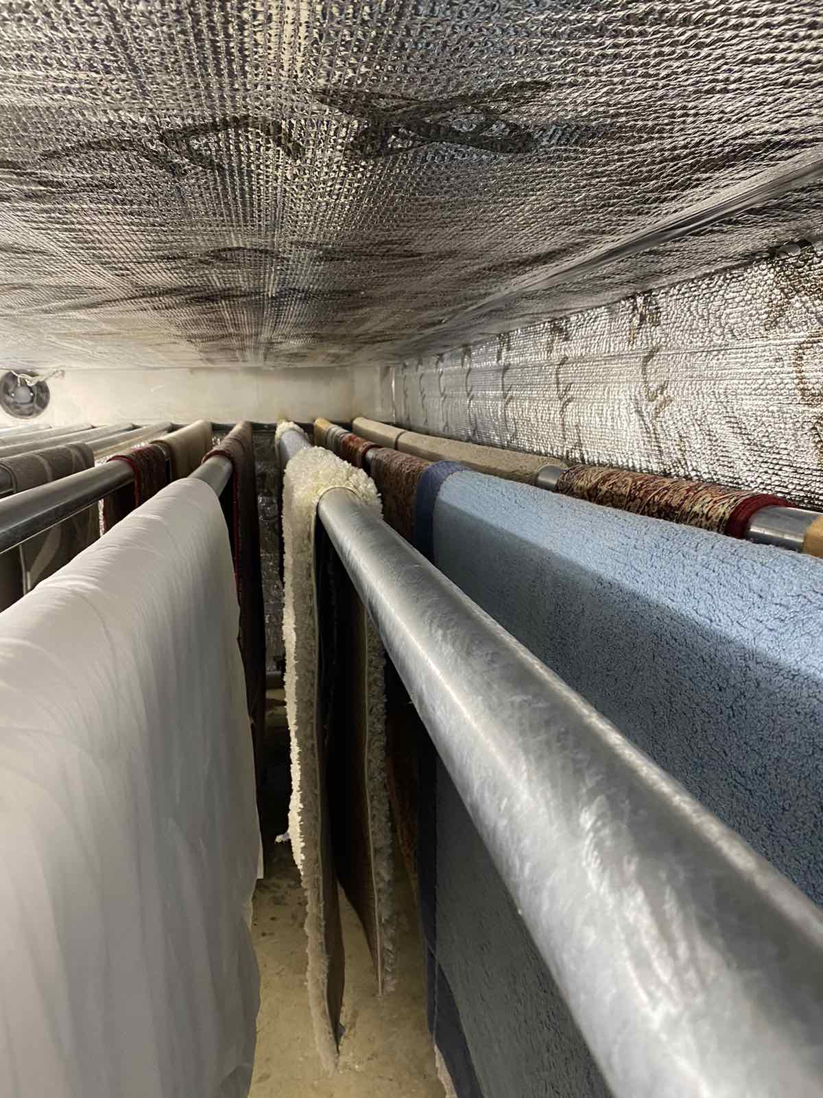 Mašina za sušenje tepiha u pogonu